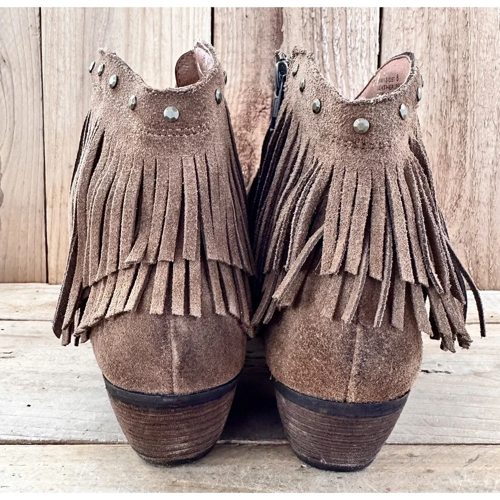 Minnetonka Suede Fringed Ankle Boots BOHO Studded Women's 8 HOBO Festival Brown